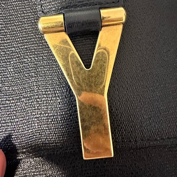 Authentic YSL Y Clutch - Picture 2 of 8